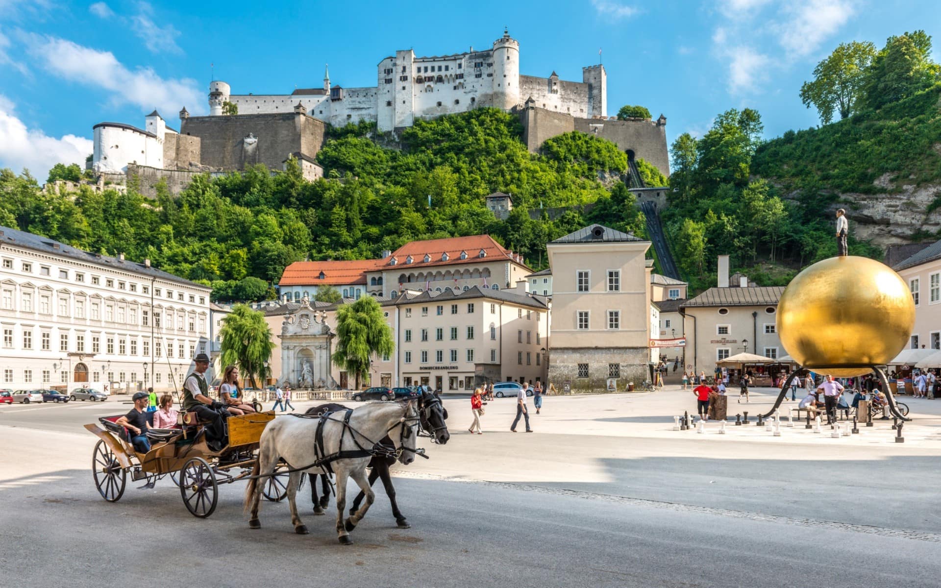 Kapitelplatz mit Blick auf Festung Hohensalzburg © Tourismus Salzburg